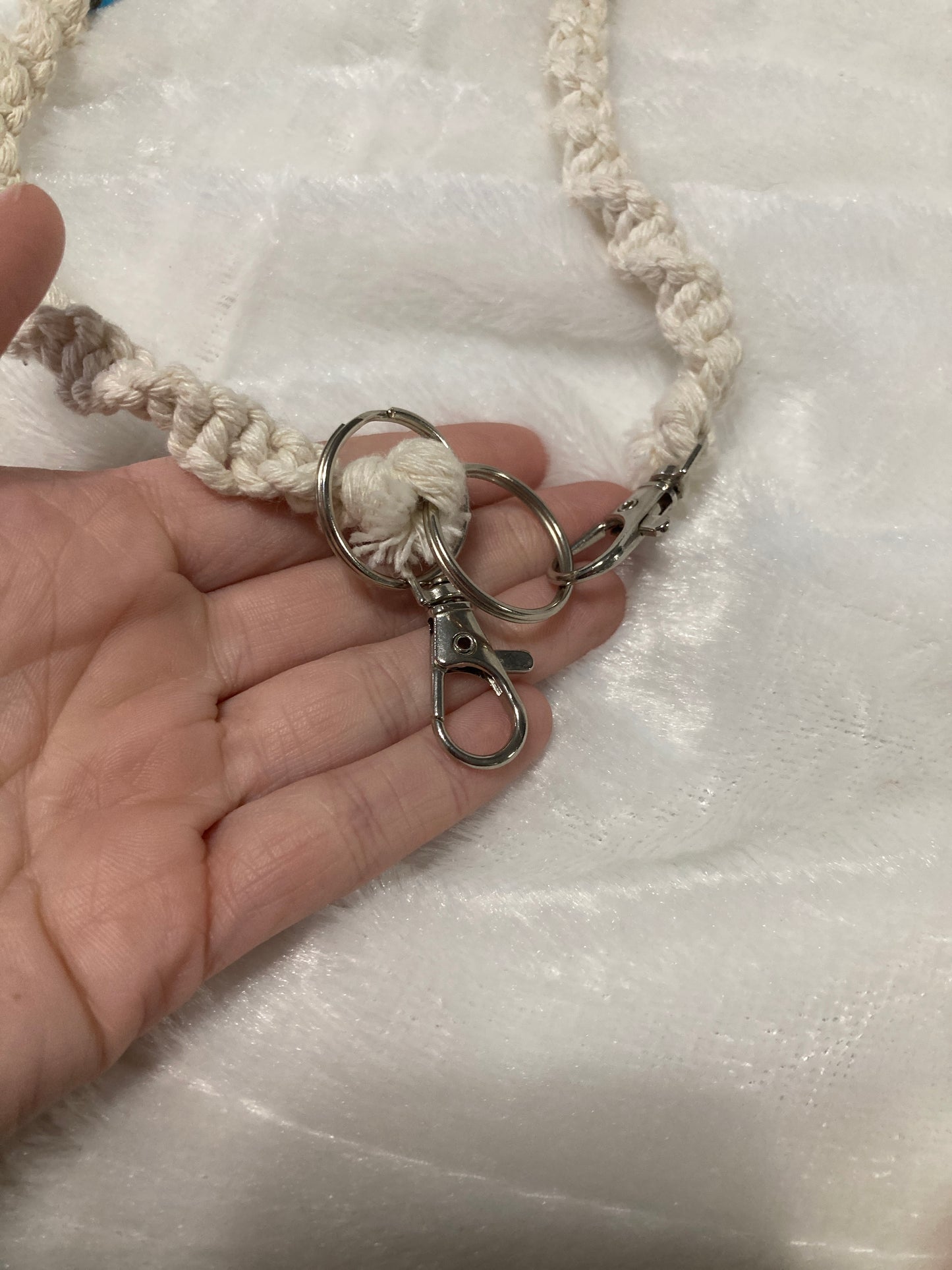 Macrame lanyard