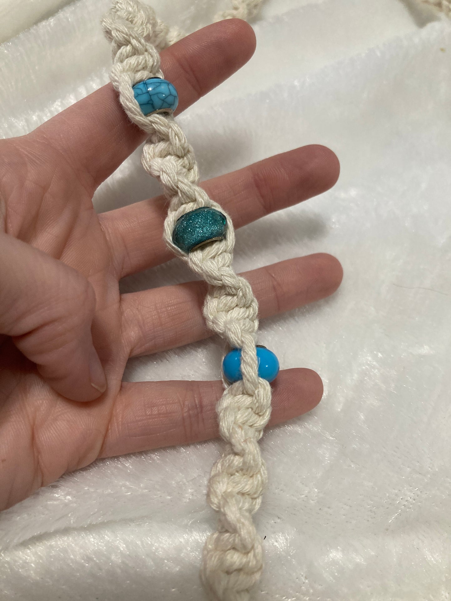 Macrame lanyard